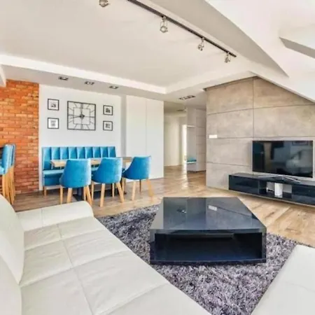 Close-chic - Cozy And Bright - Great Location &swietej Barbary Gdańsk