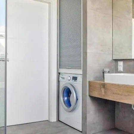 Close-chic - Cozy And Bright - Great Location &swietej Barbary 아파트 *